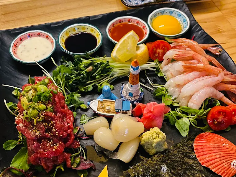 다양한 곁들임과 소스