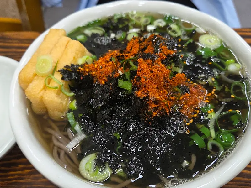 푸짐한 온모밀 한 그릇