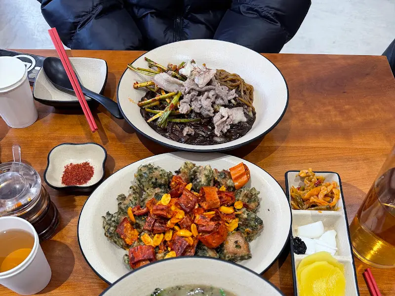 짜장면과 고기튀김