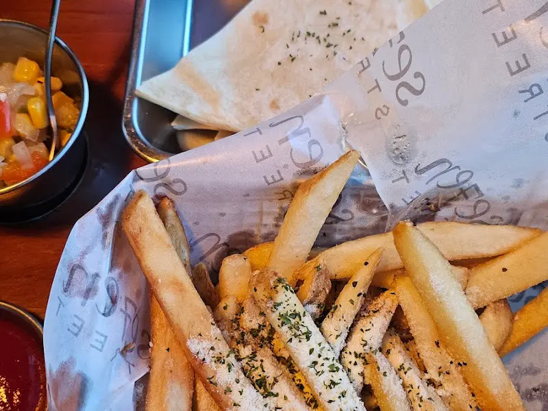 타코와 함께 즐기면 좋은 감자튀김