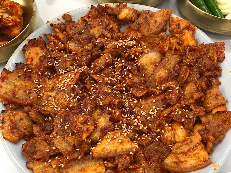 불맛이 느껴지는 두루치기