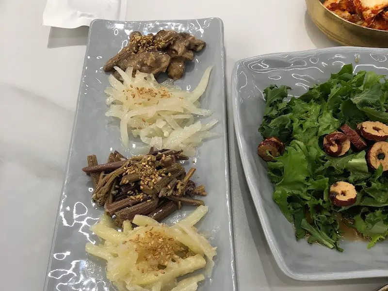 다양한 나물 반찬