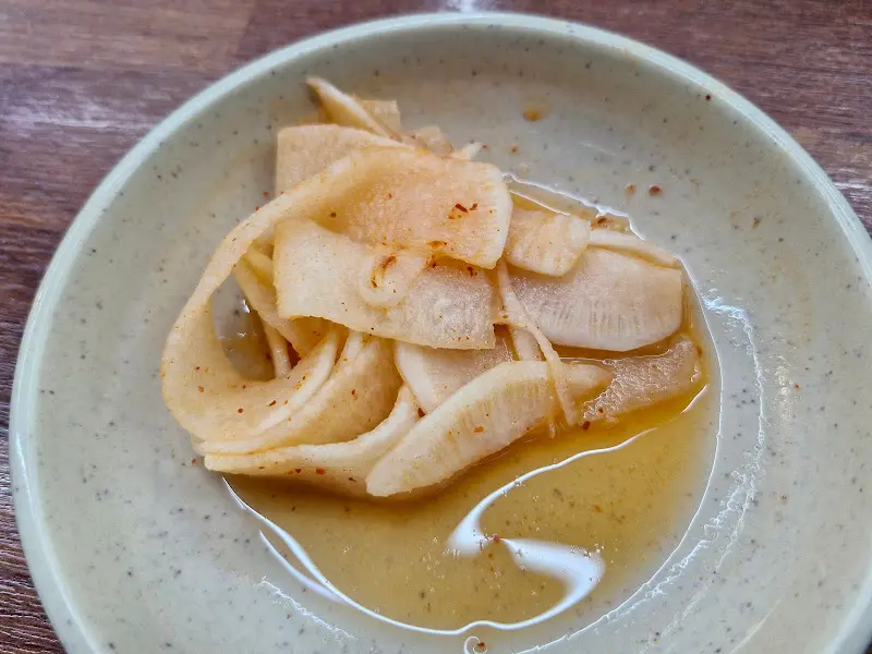 밀면에 함께 나오는 무 절임