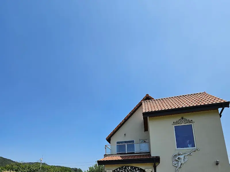 카페 건물 사진