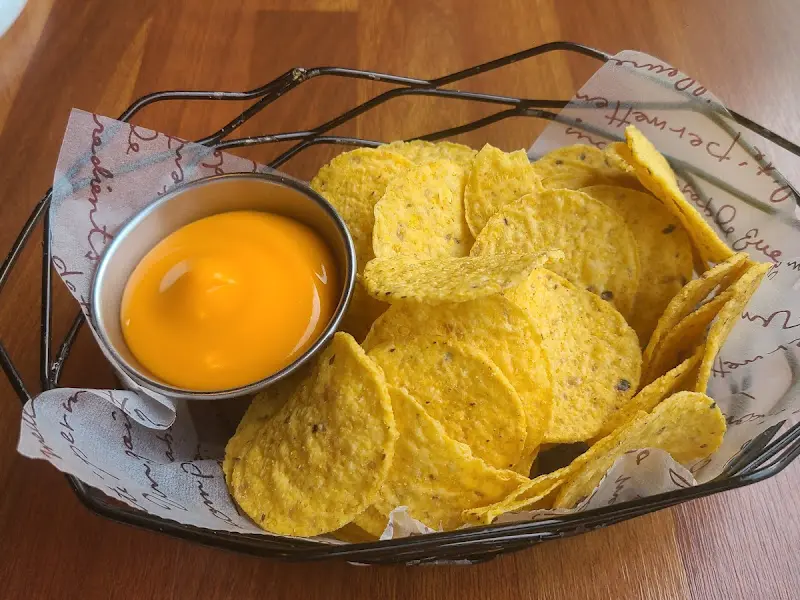 나초와 치즈 소스