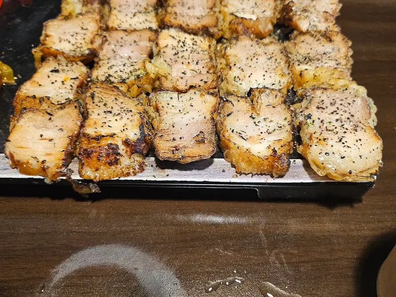 먹음직스러운 수육 튀김