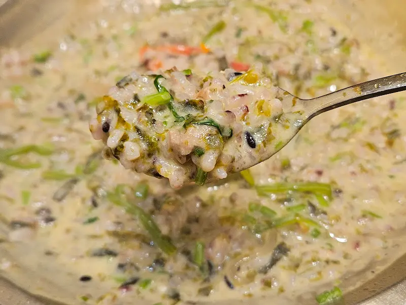 향긋한 미나리죽