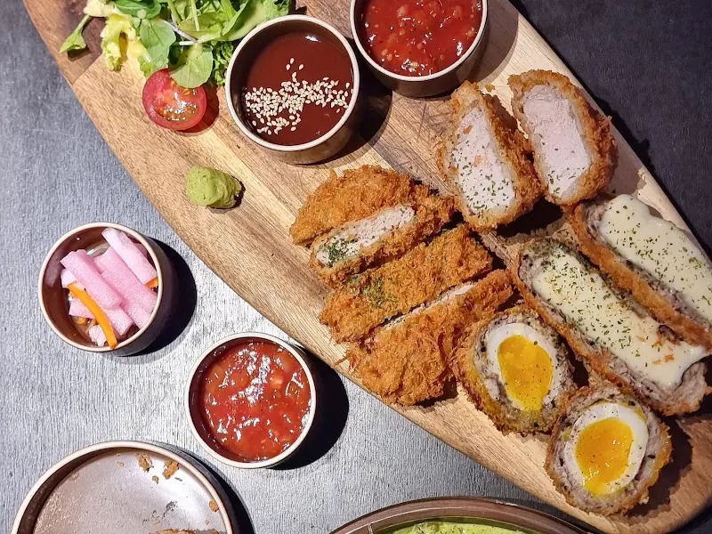 돈까스 플레이팅