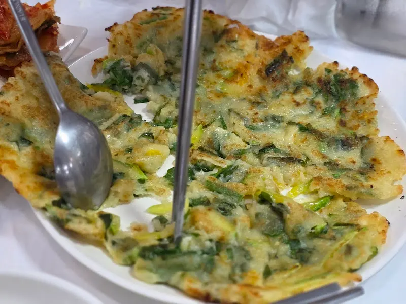 장원꽃게장의 부추전