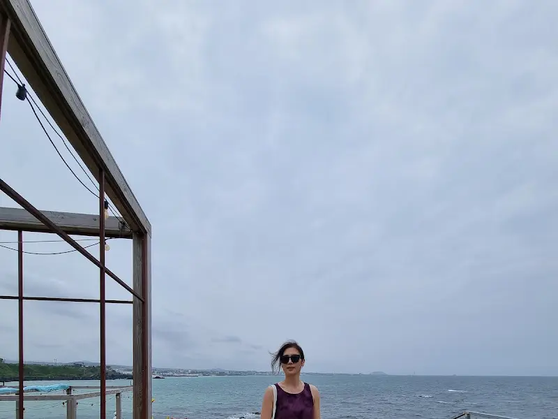 애월 해안가에서 바라본 바다