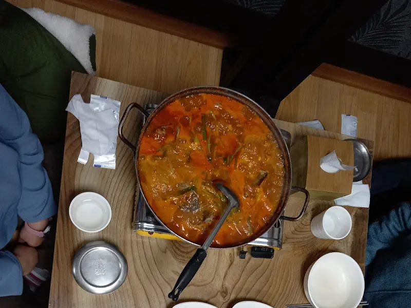 보글보글 끓는 동태탕