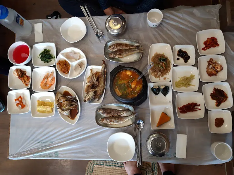 굴비정식 전체 상차림 항공샷