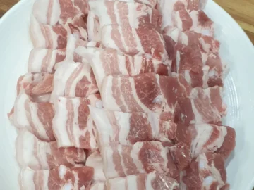 고향의 맛이 살아있는 함양 삼겹살 맛집, 여기가 천국이네!