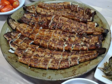 80년 전통의 맛, 무안 에서 찾은 특별한 장어 맛집