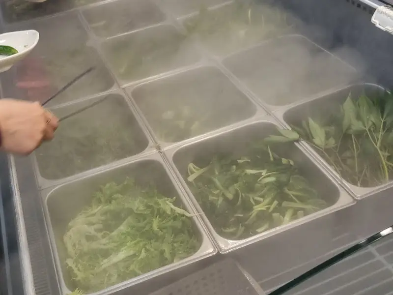 신선한 쌈 채소 코너