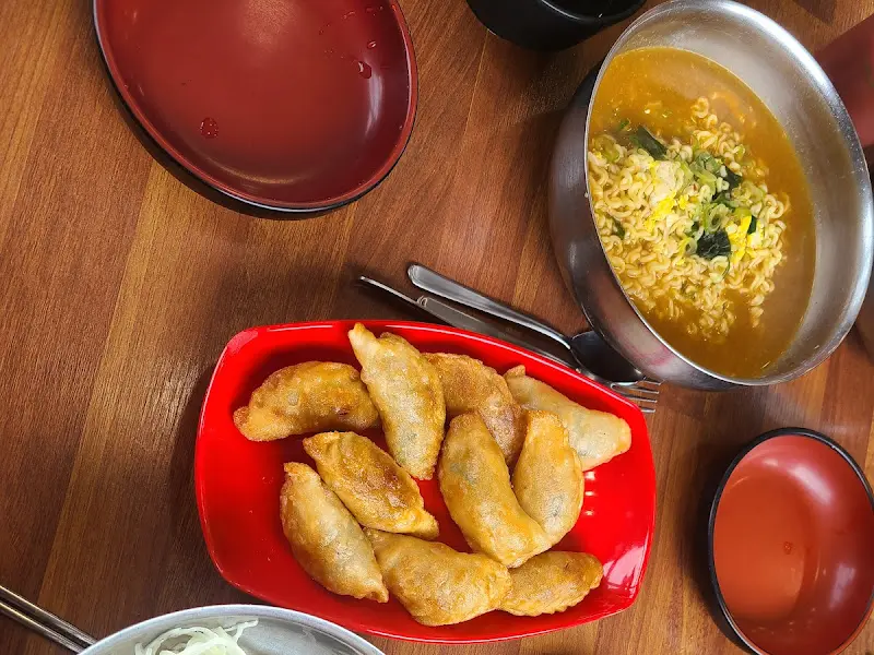 일미분식 테이블 세팅