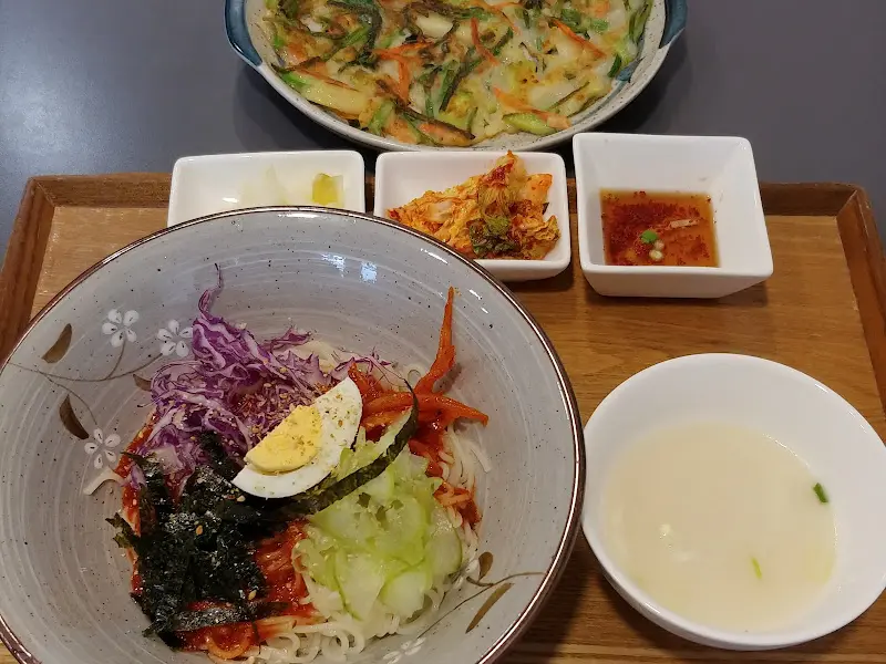 비빔국수와 야채전