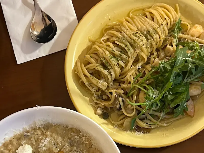 루꼴라 파스타와 트러플 리조또