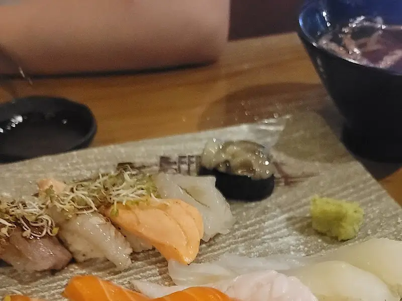 초밥의 다양한 구성