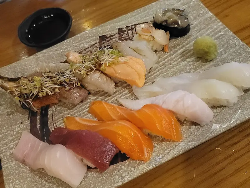 보기좋게 담겨진 초밥