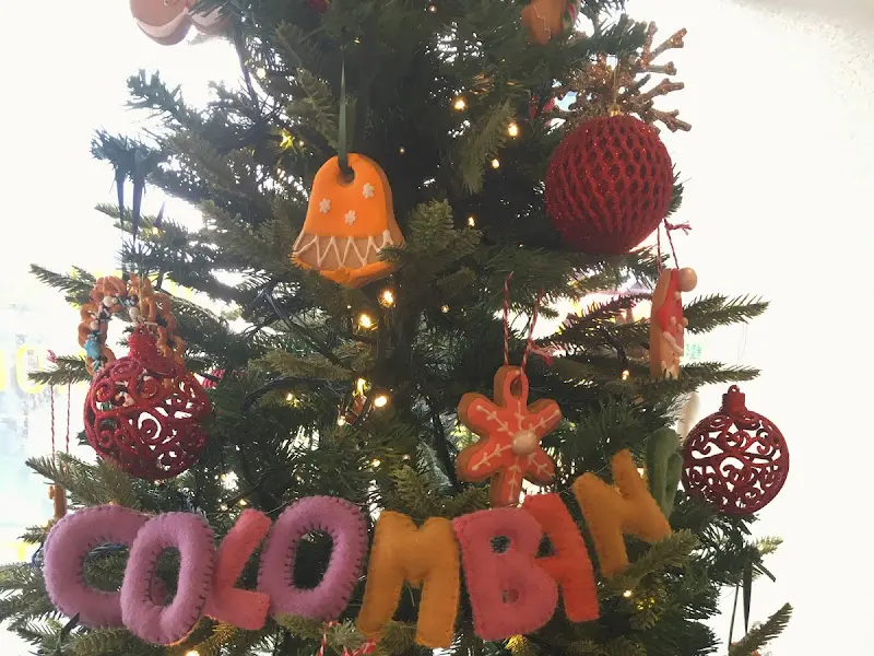 코롬방제과 내부 장식