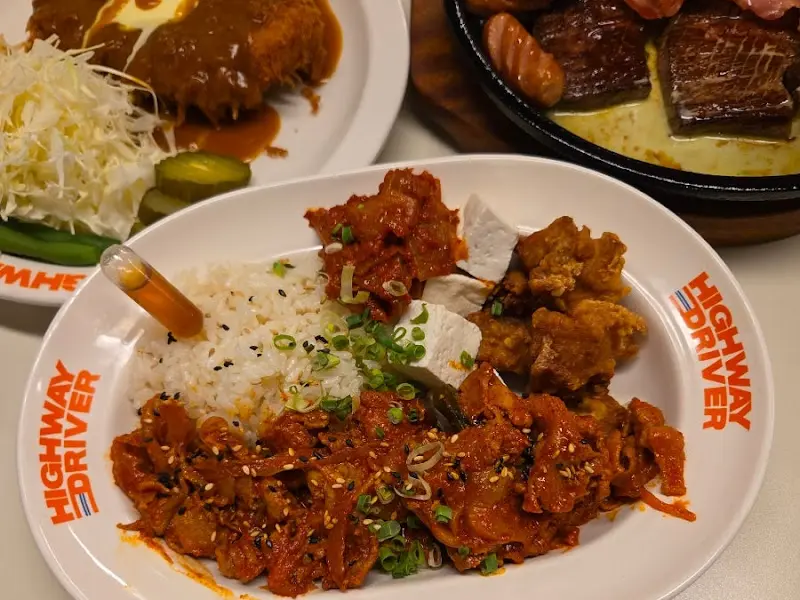 돈까스 제육 정식