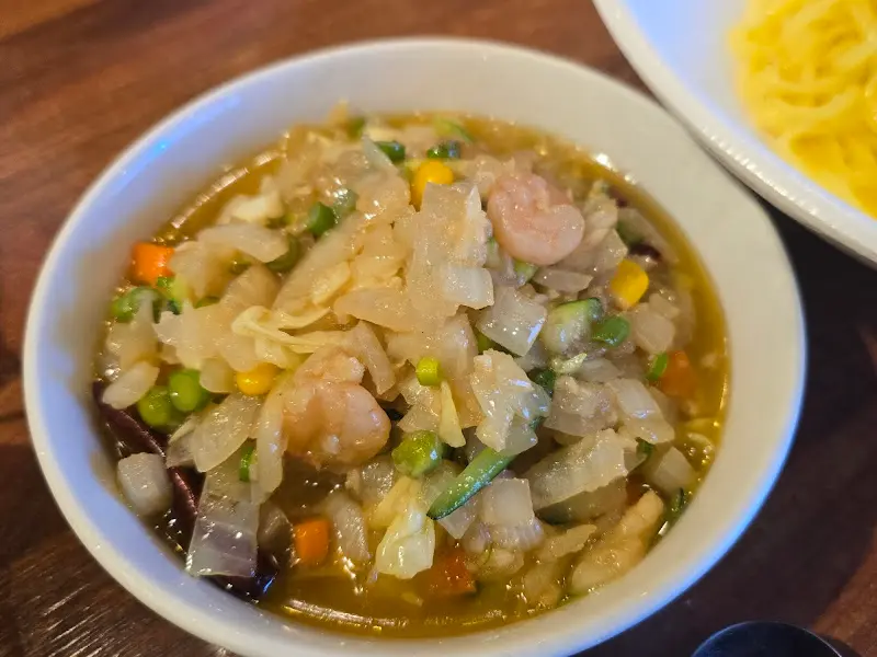 뽀얀 자태를 뽐내는 홍유단 백짜장