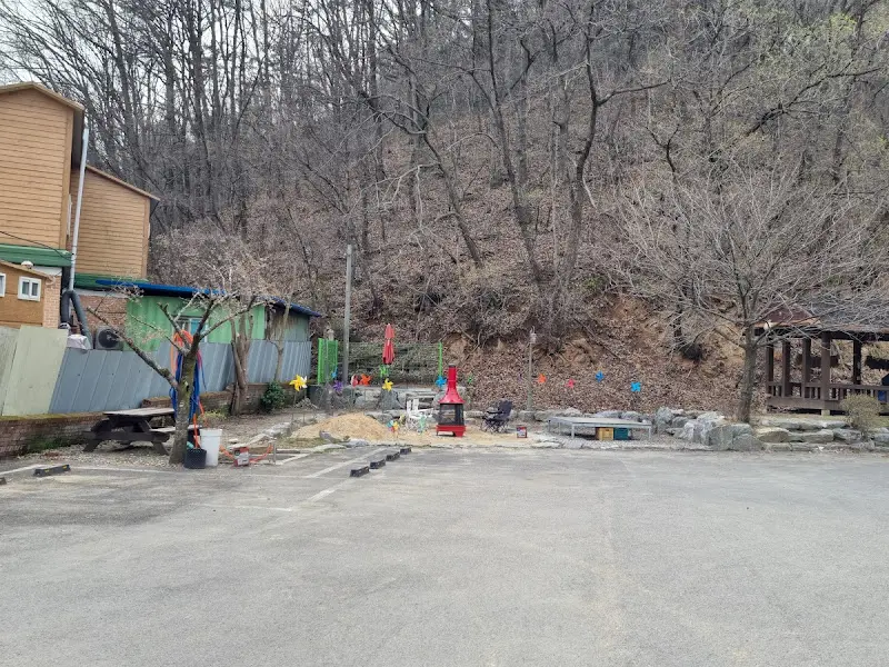 느티나무집 주변 풍경