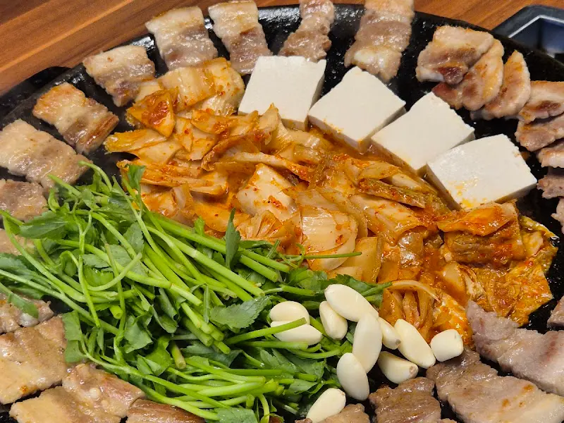 무쇠판 한상차림