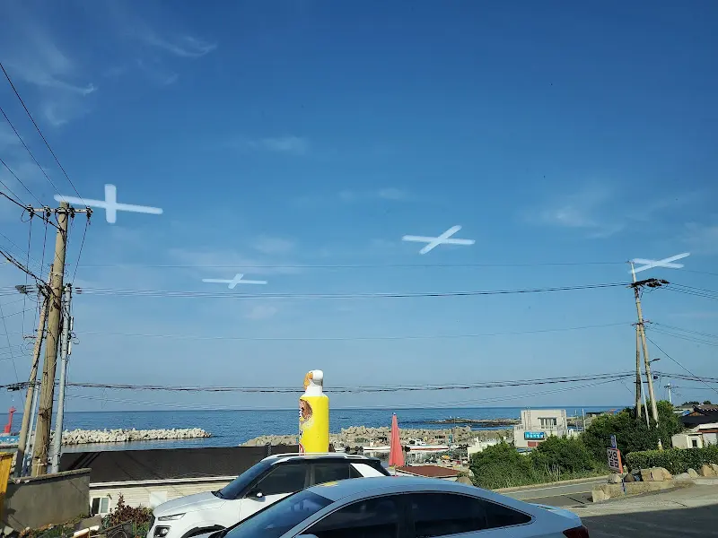 탁 트인 홍원항 바다 전경