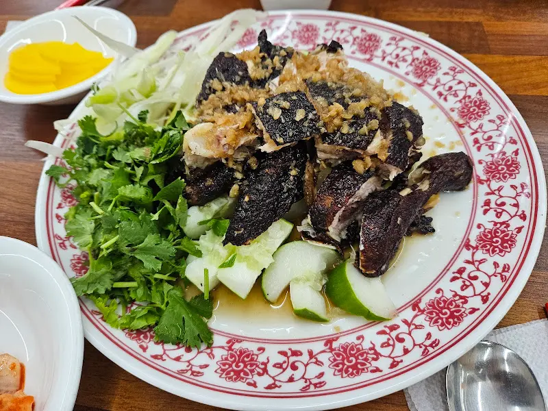 편의방의 오향닭 반마리