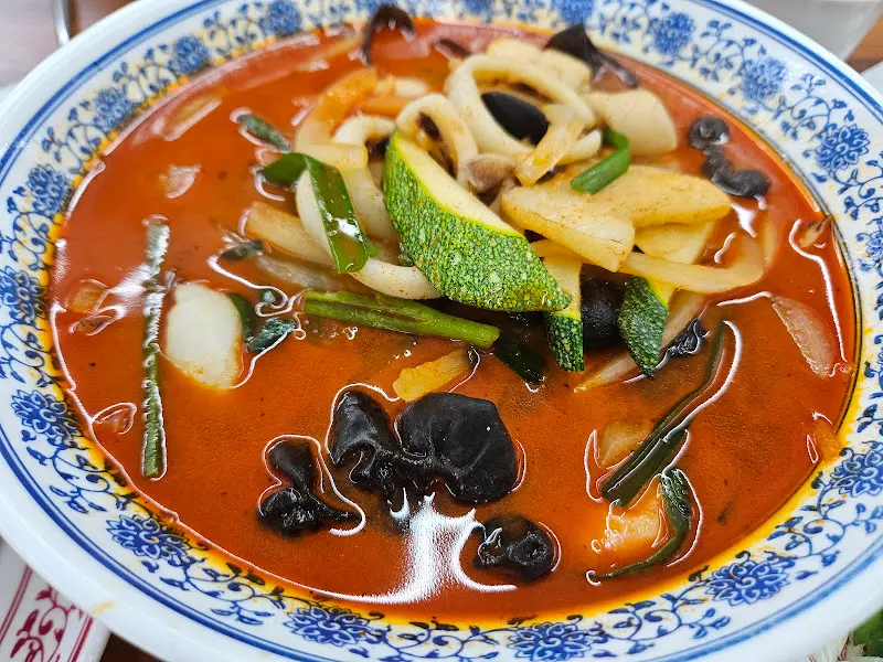 해물이 듬뿍 들어간 편의방 짬뽕