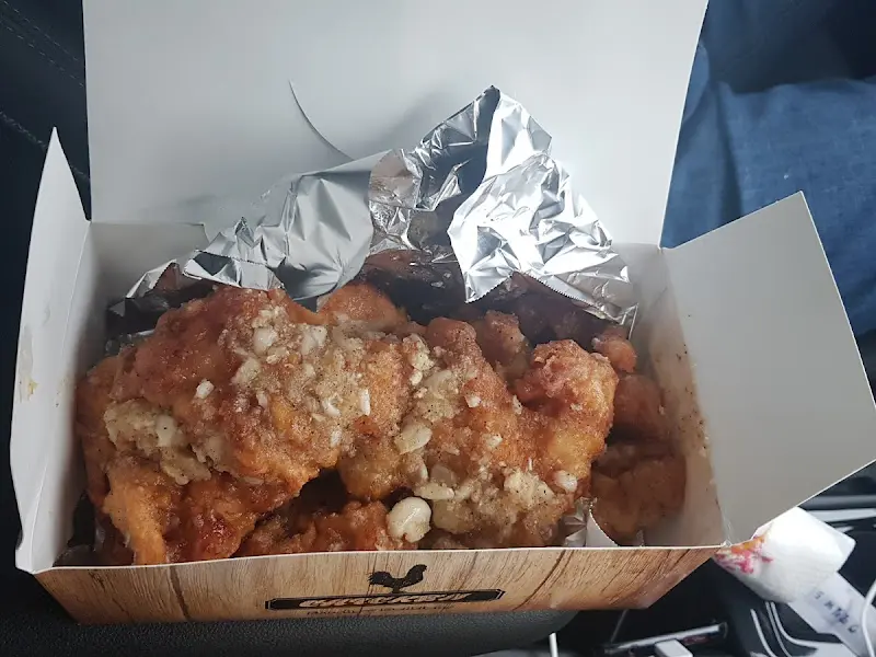 포장해가는 손님들