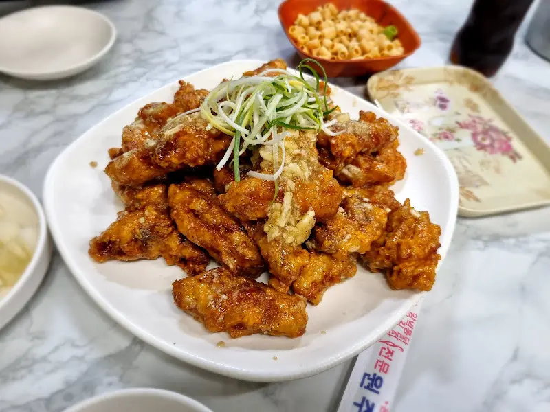 마늘통닭 근접샷