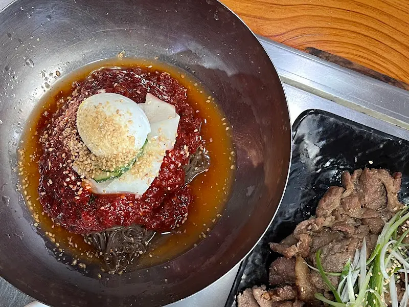 불고기 비빔냉면