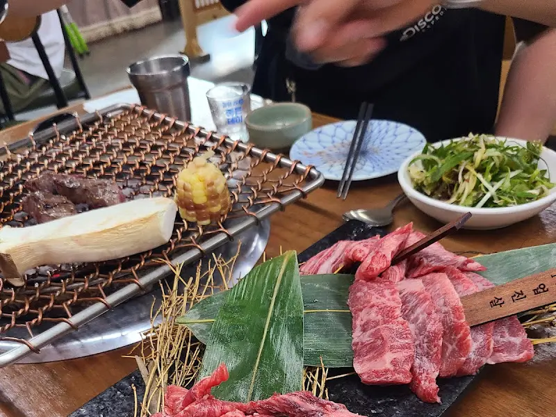 숯불 위에 구워지는 안창살