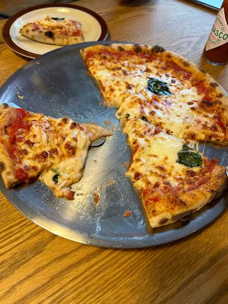 맛있게 먹은 피자의 흔적