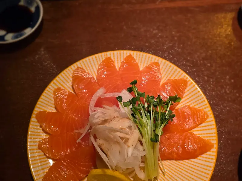 나니별관 연어 사시미