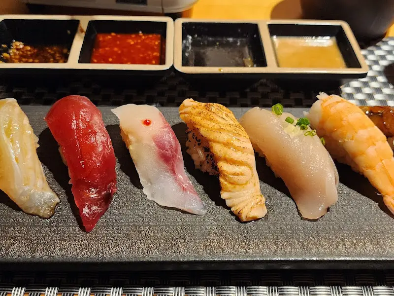 다양한 종류의 초밥