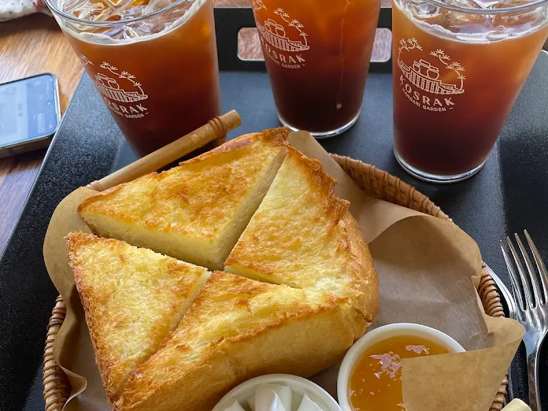 가래떡 와플과 음료