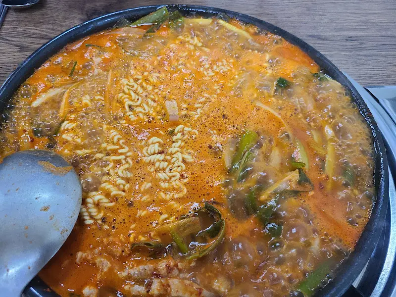 라면 사리 투하!