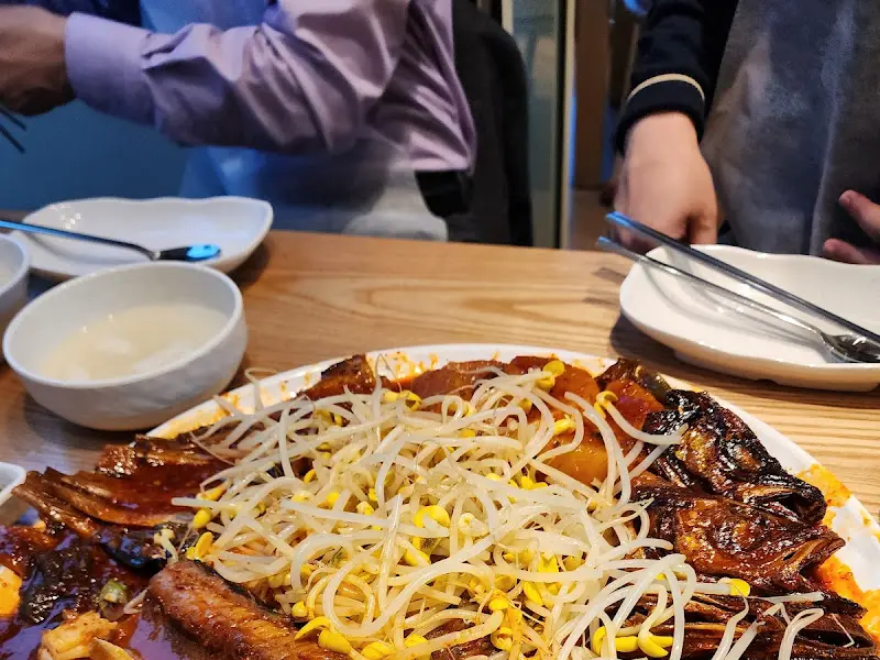 코다리와 곁들임 반찬