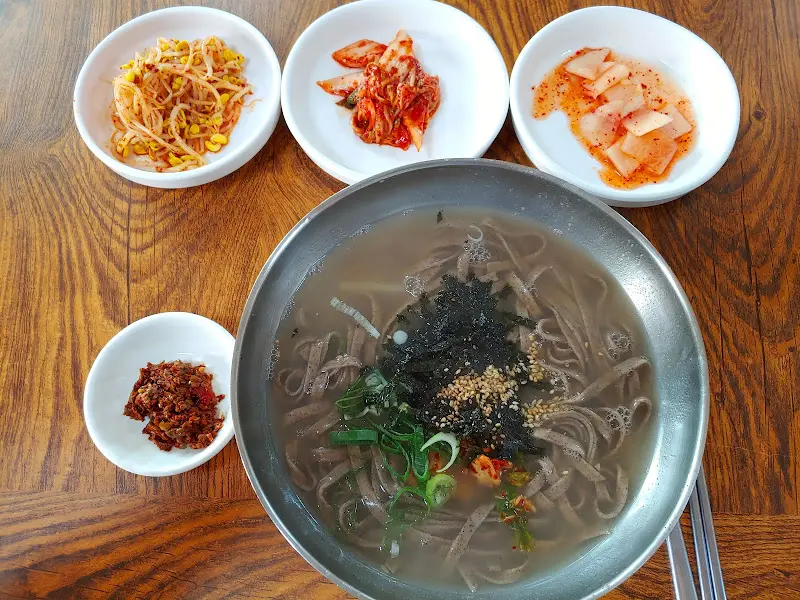 홍천칼국수 밑반찬