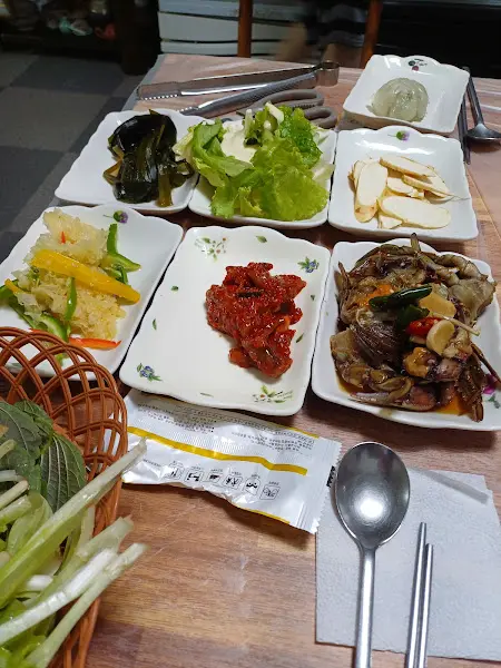 상다리 부러지는 한상차림