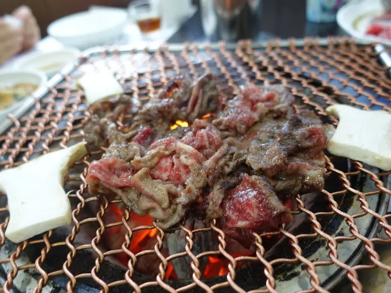 광양불고기(준서네) - 불판 위에서 익어가는 불고기