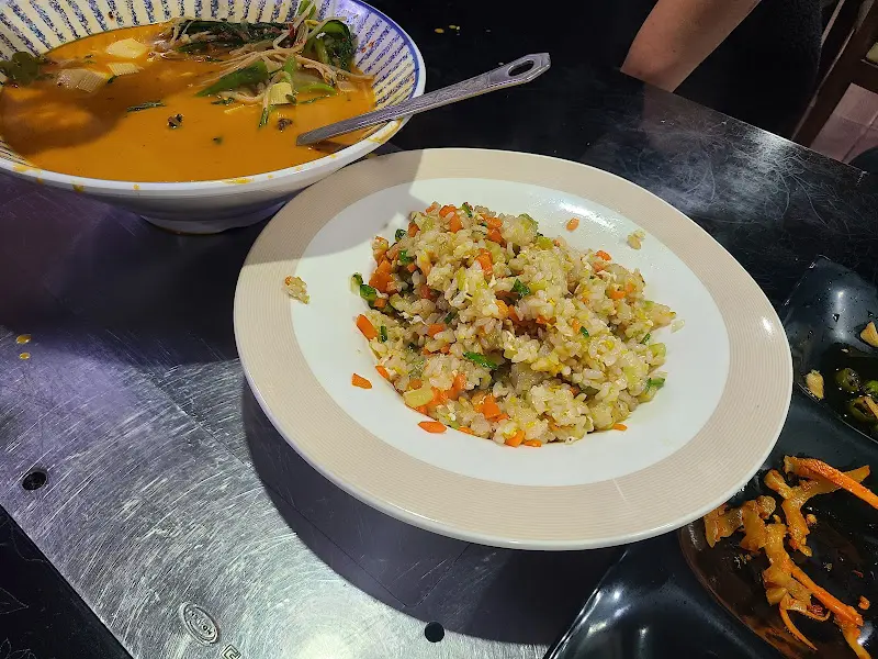 볶음밥과 마라탕