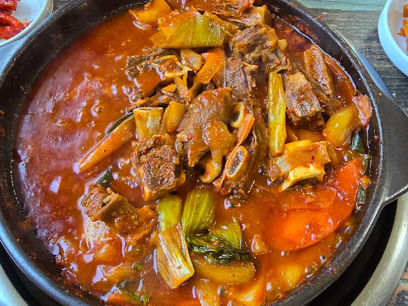 매콤한 한우 갈비찜