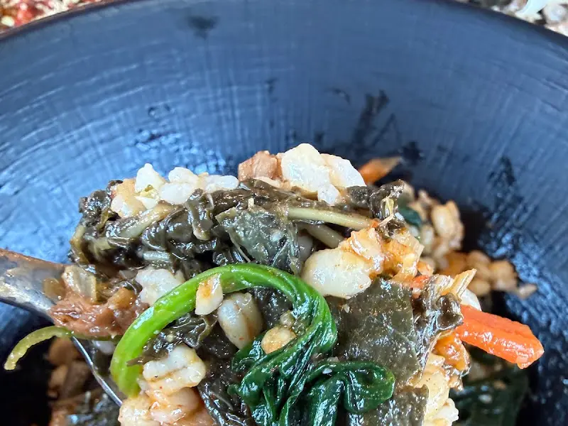 비빔밥 크게 한 입