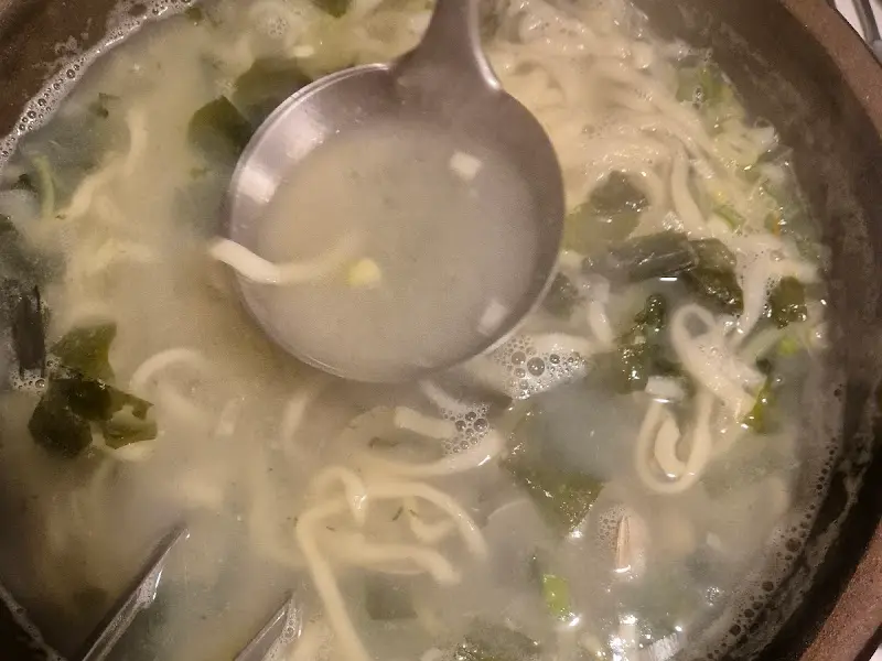 돌솥바지락칼국수