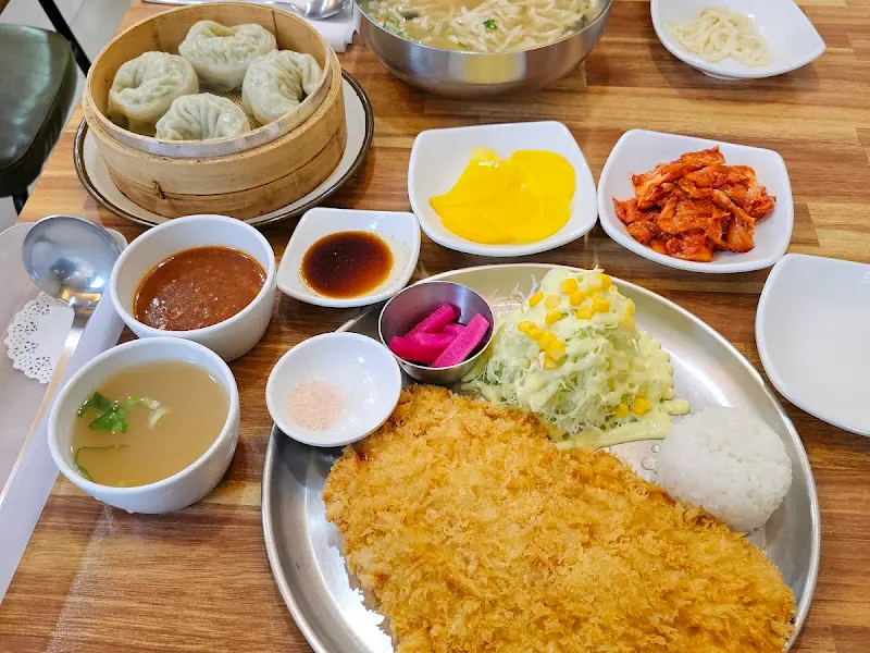 돈까스 세트 비주얼